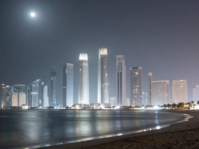White Dubai Lights Up the Night Sky: Where the City Glows Beyond the Lights