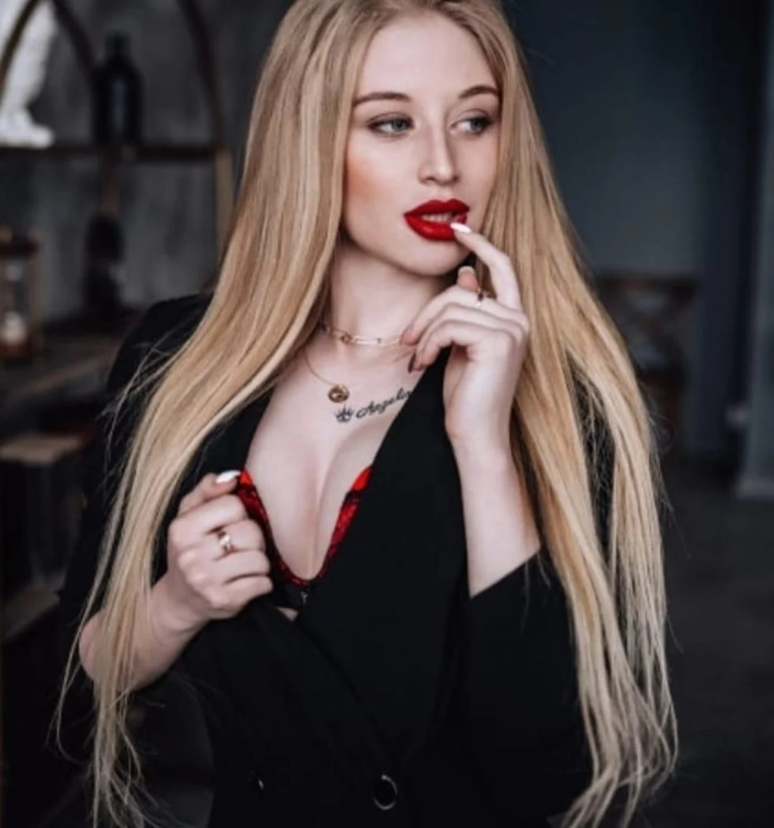 Angelina escort in Dubai