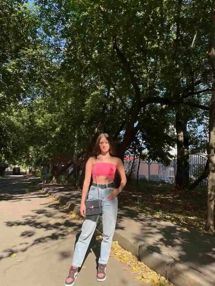 Lily escort in Dubai